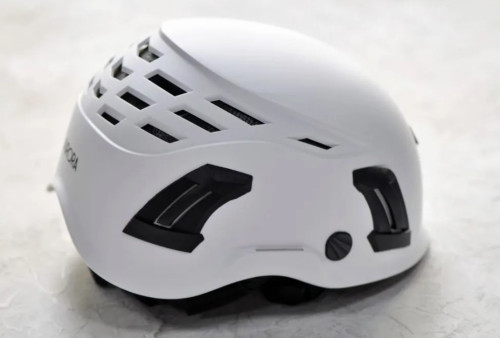  Каска GURU Aurora White в Тюмени  