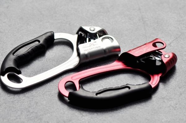  Зажим Guru Inception под правую руку в Тюмени  